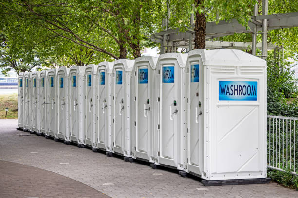 Best Portable restroom trailer rental  in Moundville, AL