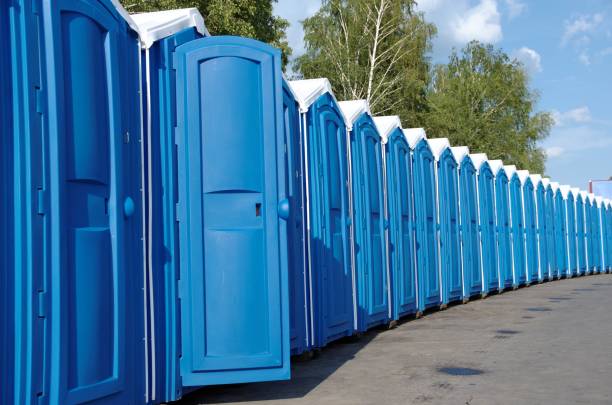 Best Luxury portable toilet rental  in Moundville, AL